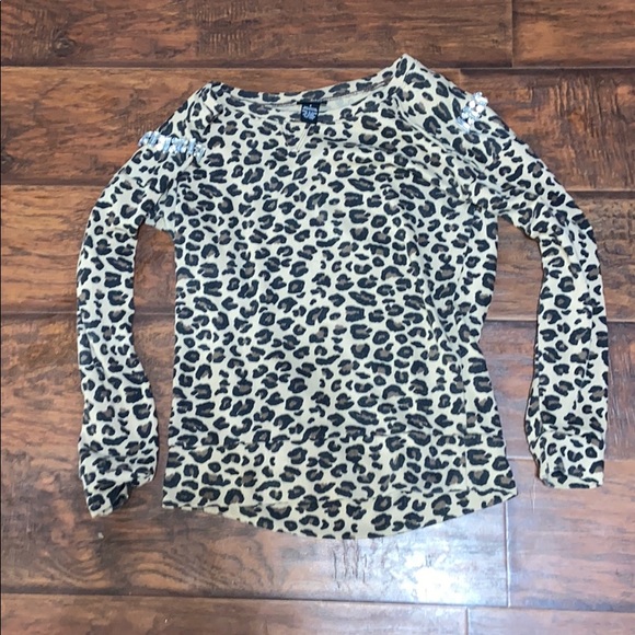 Cute top - Picture 2 of 2